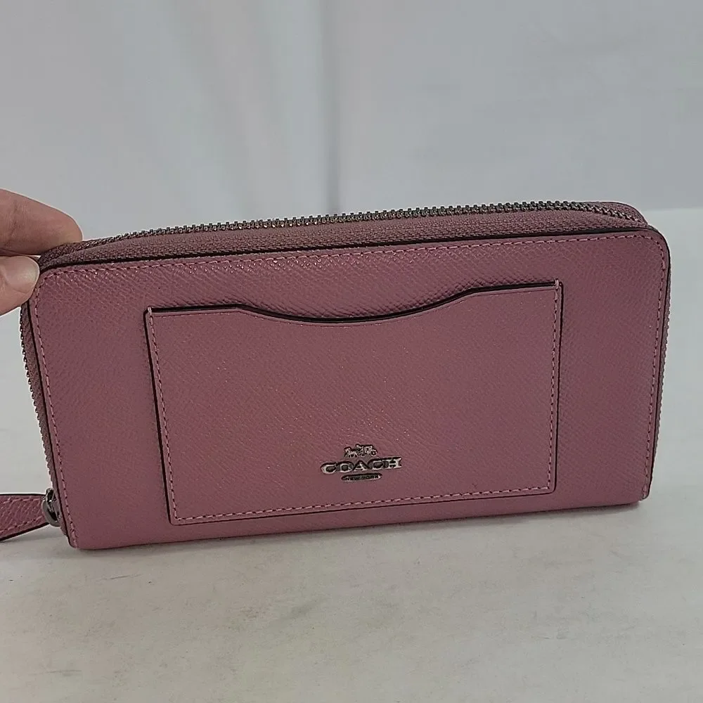 Coach Outlet Pink‎ Pebbled Leather Women's Wristlet